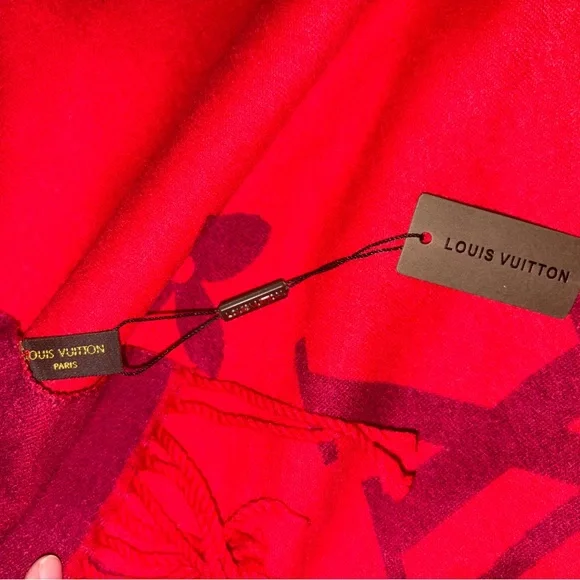Louis Vuitton Red Scarf - Picture 4 of 7